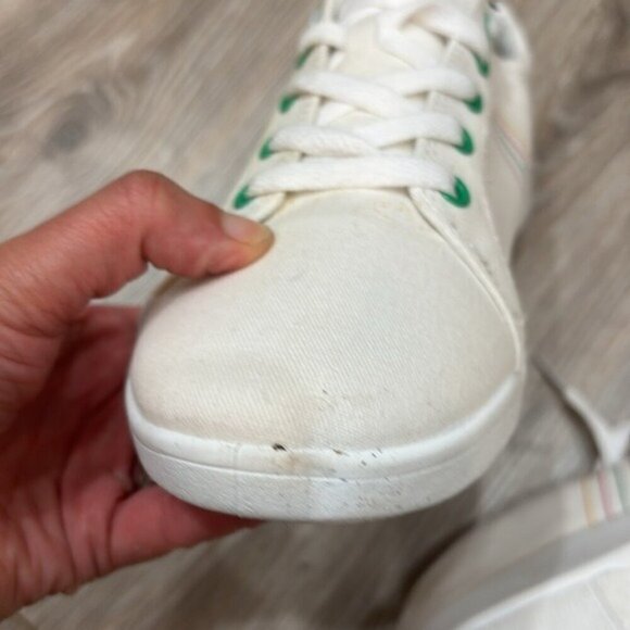 Vionic Beach White Sneakers with Green Stripes NEW SIZE 9 - Picture 6 of 6